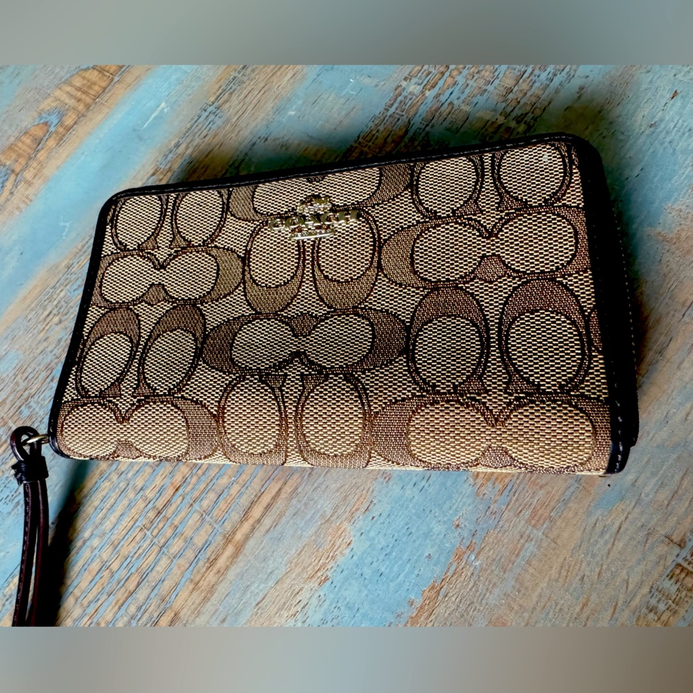 COACH Zippered Wristlet Wallet